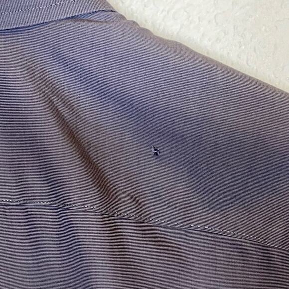 UNTUCKit Men's Wrinkle-Free Sangiovese Long Sleeve Gray Button Down Shirt Medium - Picture 6 of 9